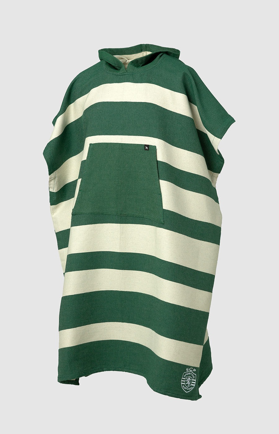 Futah - Sporting Clube Portugal Poncho (1)