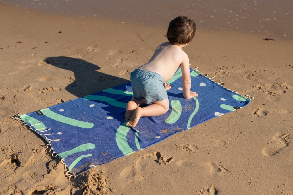 ALGAE KIDS_BLUE_BEACH TOWEL_5600373067454_back
