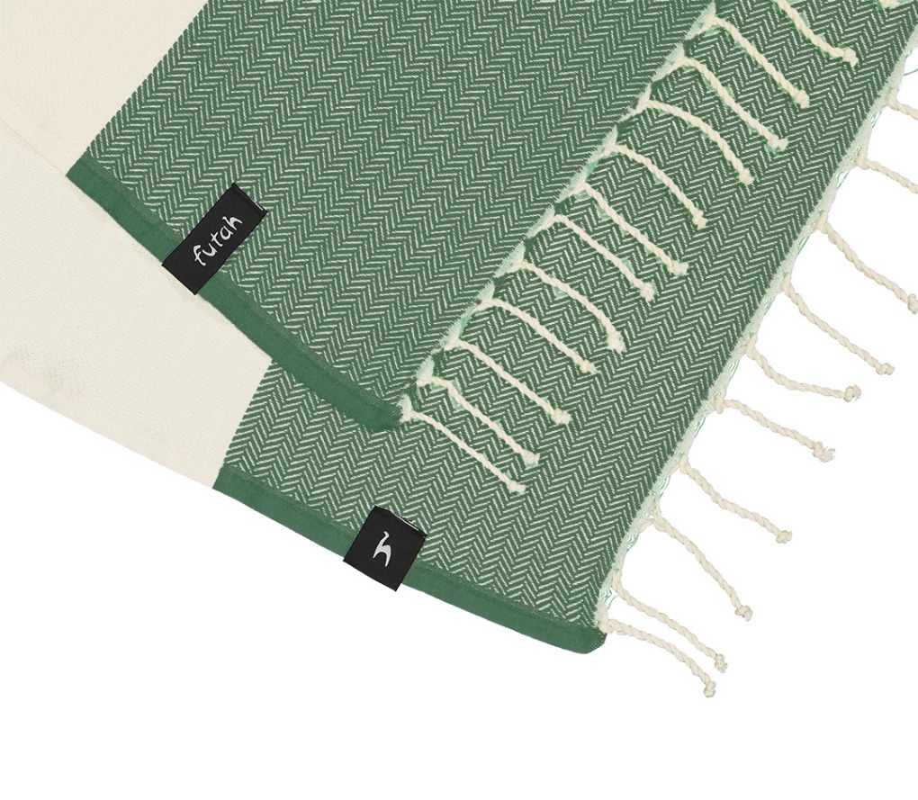 SET_GREEN_XL-BEACH-TOWEL_5600373067317_3