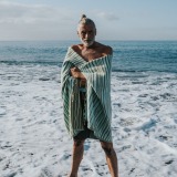 _DSC0728 BEACH TOWEL Tide Olive_min