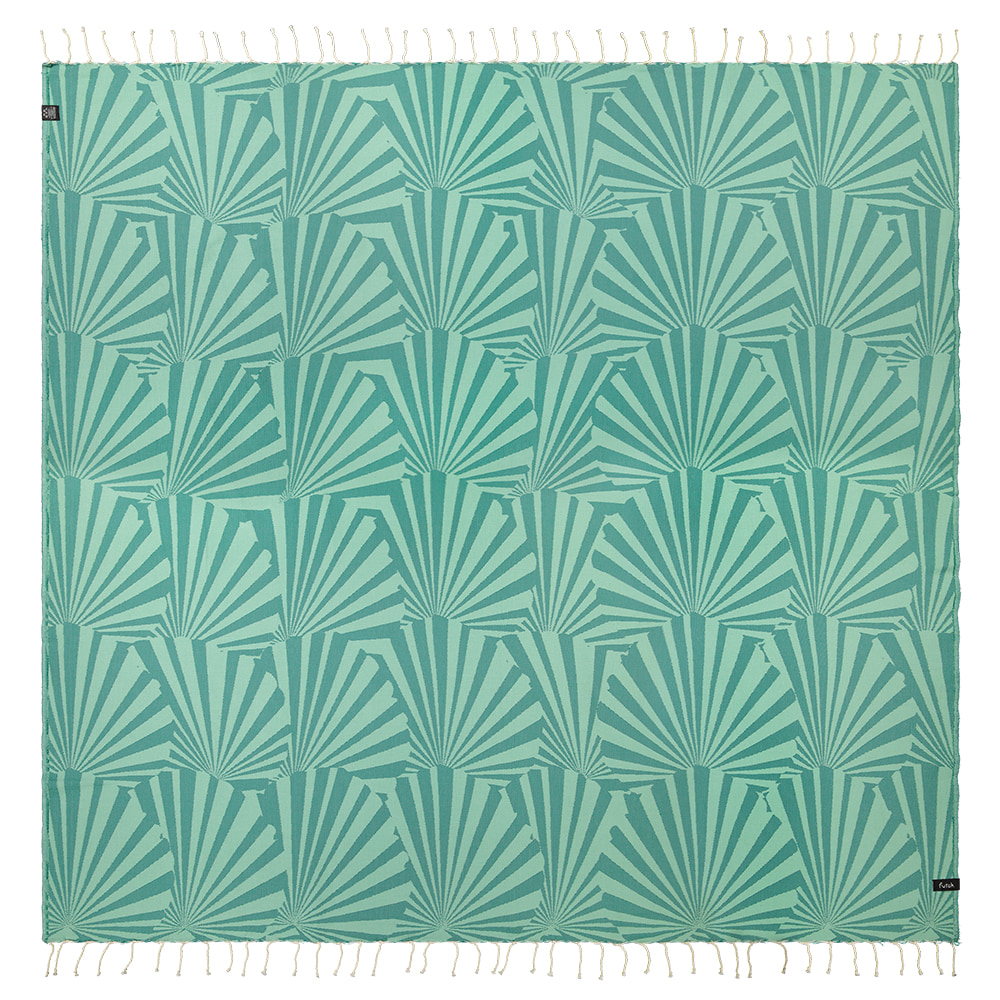 Futah - Taiga Green Beach Blanket (1)