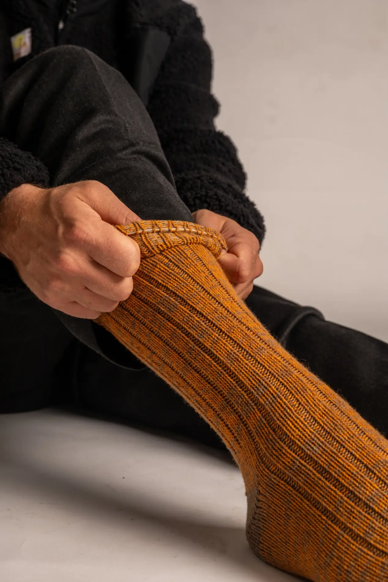 Futah - Cashmere & Wool  Amber Socks (4)