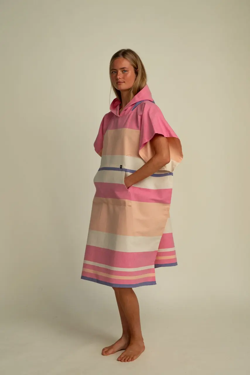 Futah - Papua Pink Adult Poncho (2)